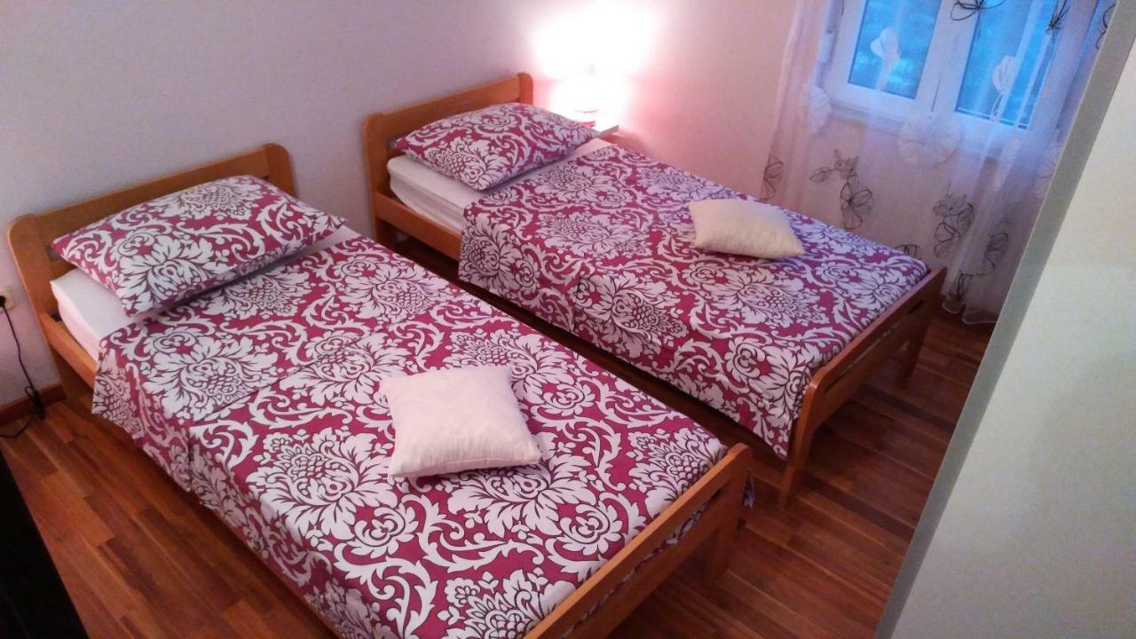 Apartments Annie Рогозниця Екстер'єр фото
