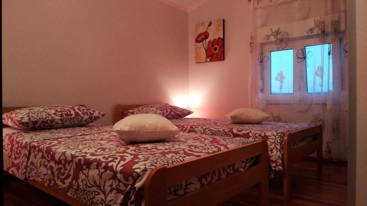 Apartments Annie Рогозниця Екстер'єр фото