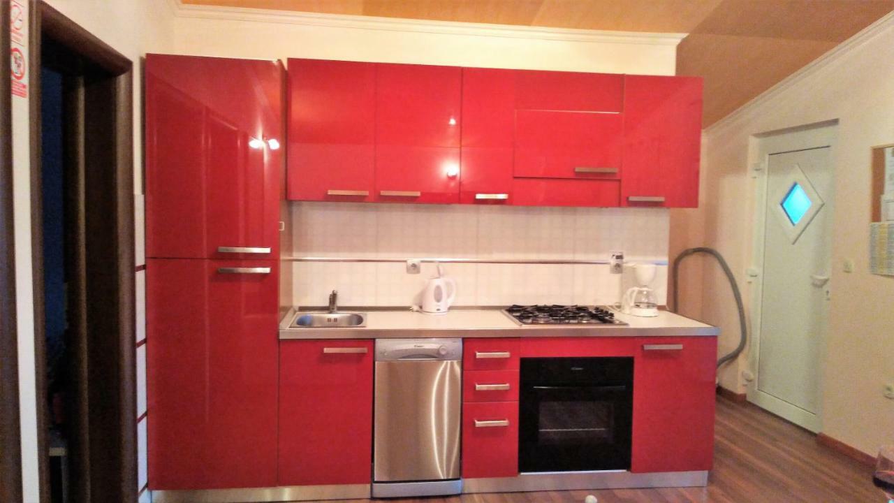 Apartments Annie Рогозниця Екстер'єр фото