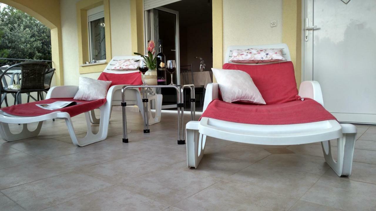 Apartments Annie Рогозниця Екстер'єр фото