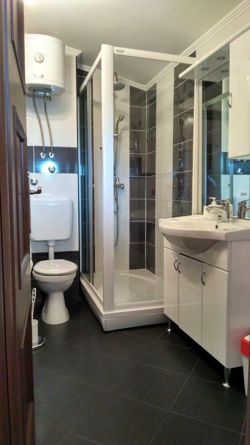 Apartments Annie Рогозниця Екстер'єр фото