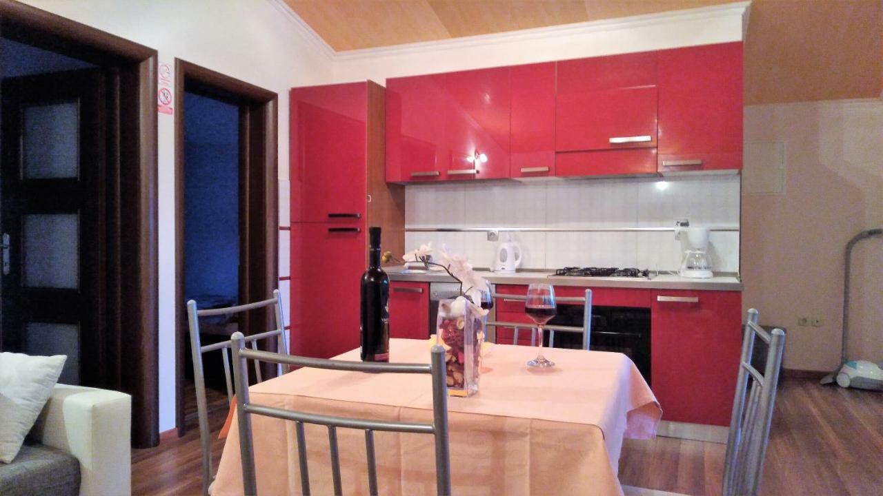 Apartments Annie Рогозниця Екстер'єр фото